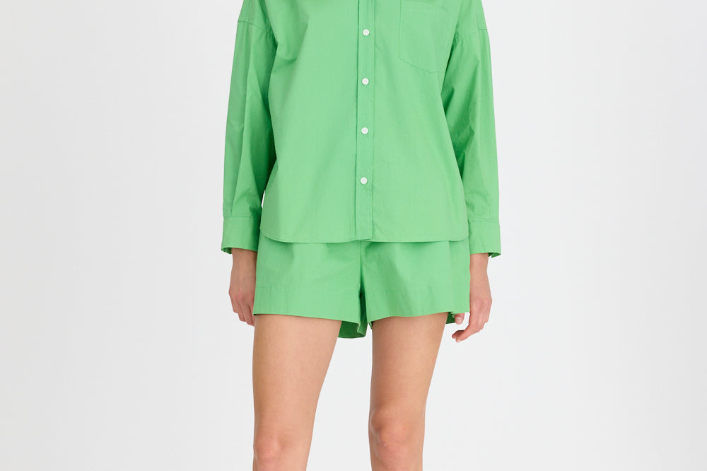 Light verde cotton Chiara button-up shirt and matching shorts with relaxed fit