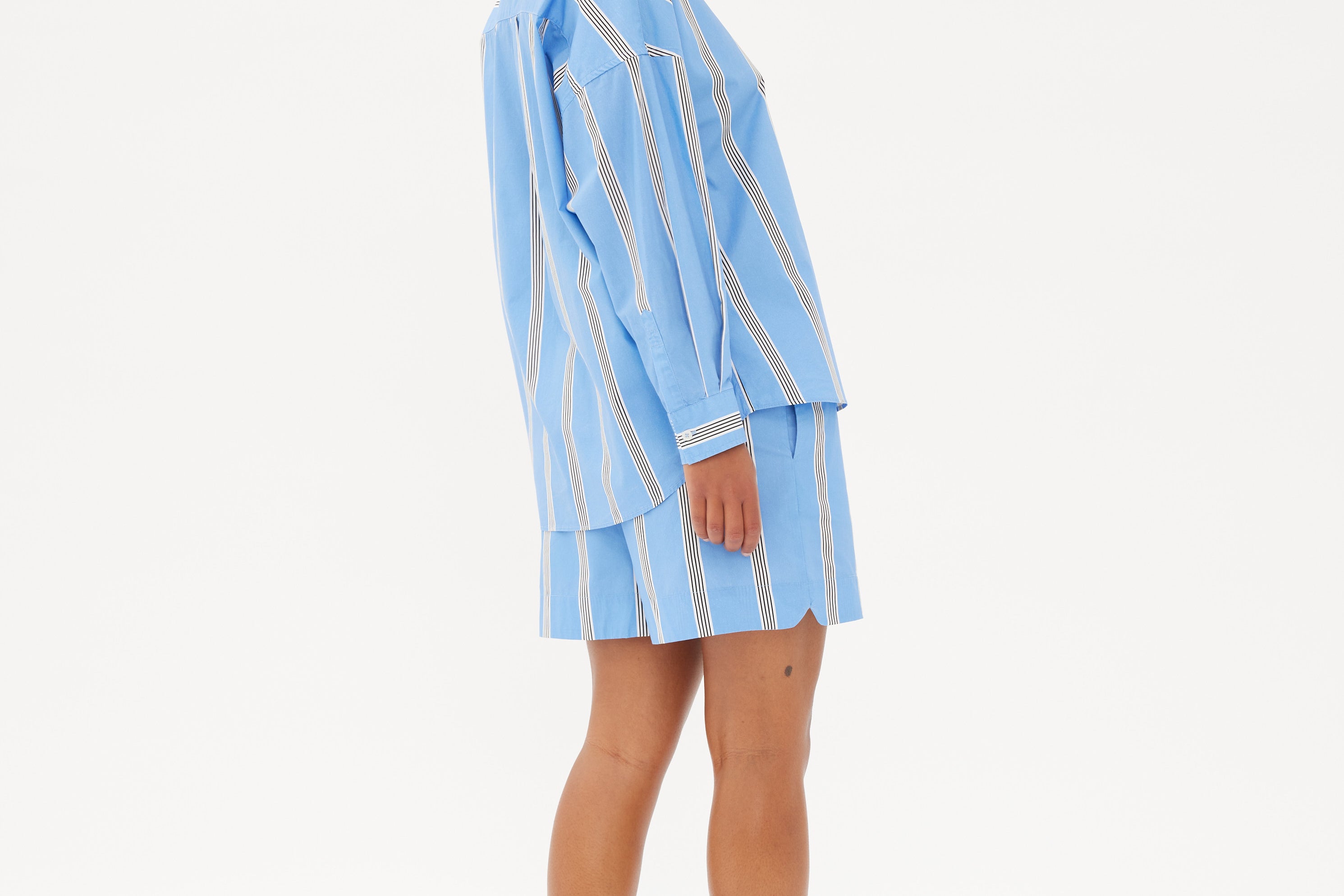 Chiara Shorts Classic - Stripe - Ink Blue/White/Black - Apparel