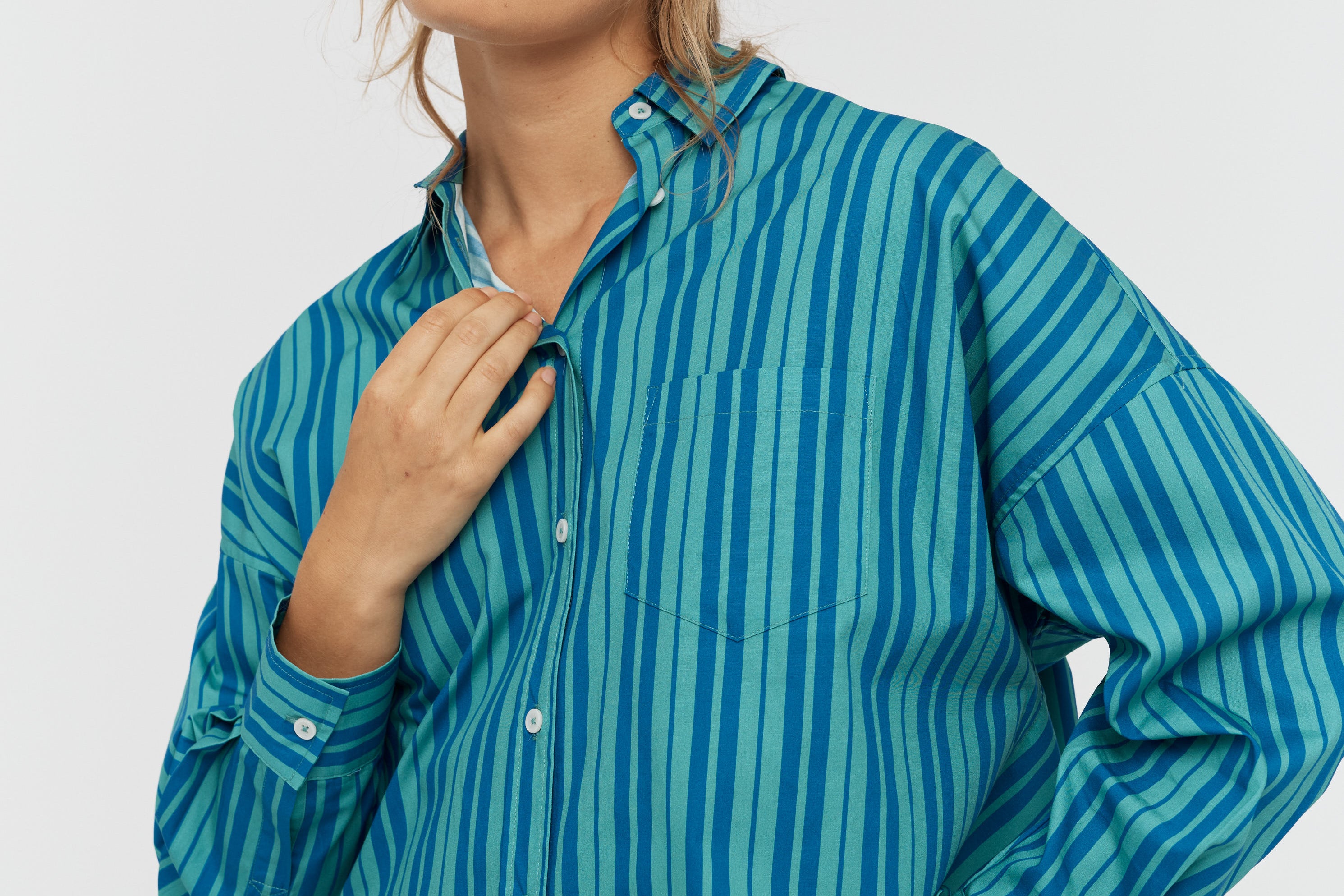 Chiara Classic Shirt - Stripes Mystic Green/Electric Indigo