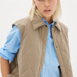 Parker Quilted Vest - Khaki - Apparel