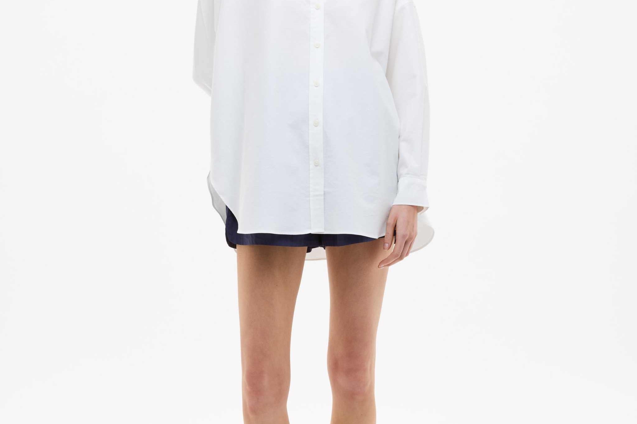 Oversized Classic White Shirt in white cotton with long sleeves and relaxed fit
