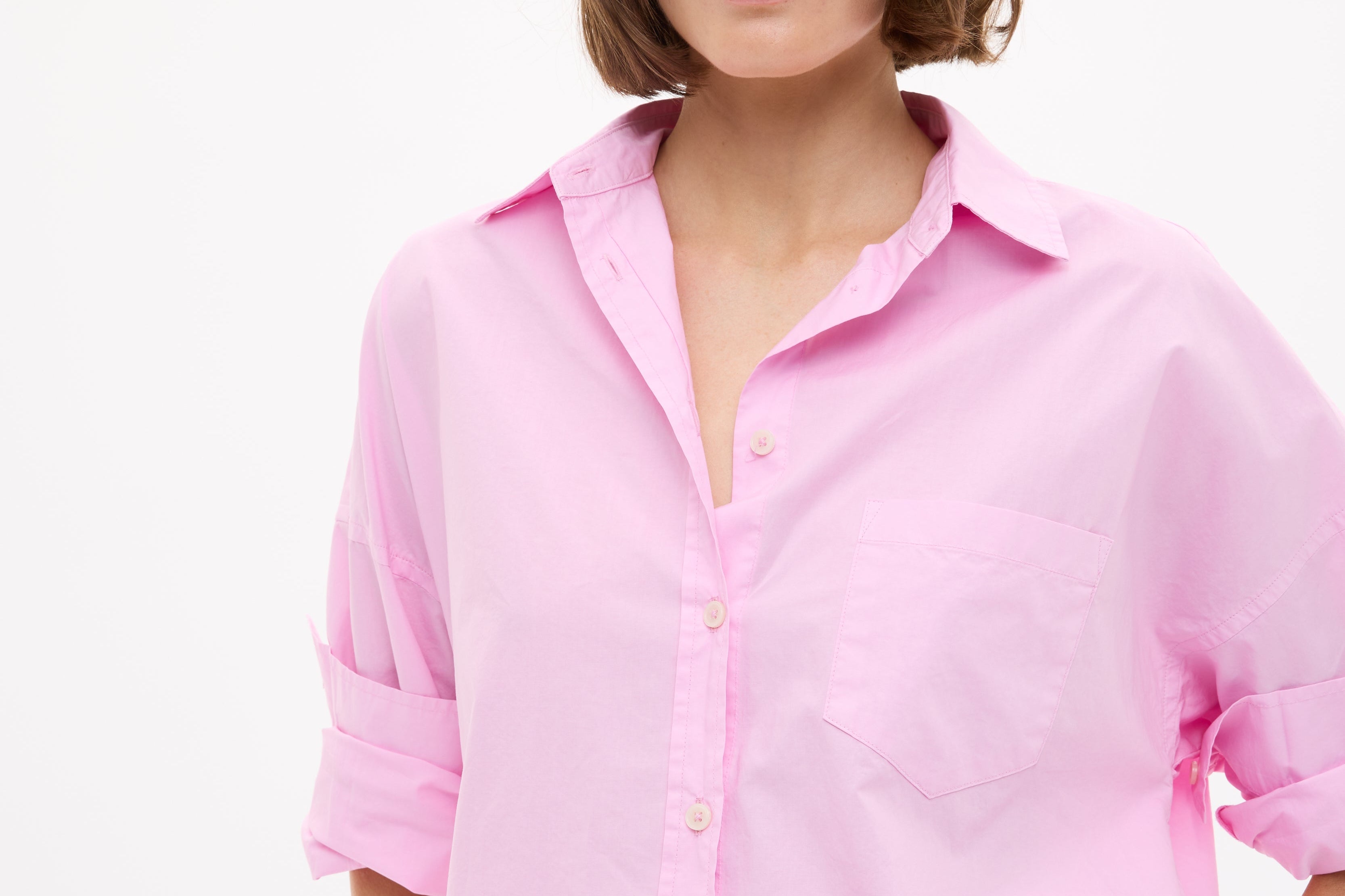 Chiara Shorts in Rose Glow cotton with elastic waistband and relaxed fit