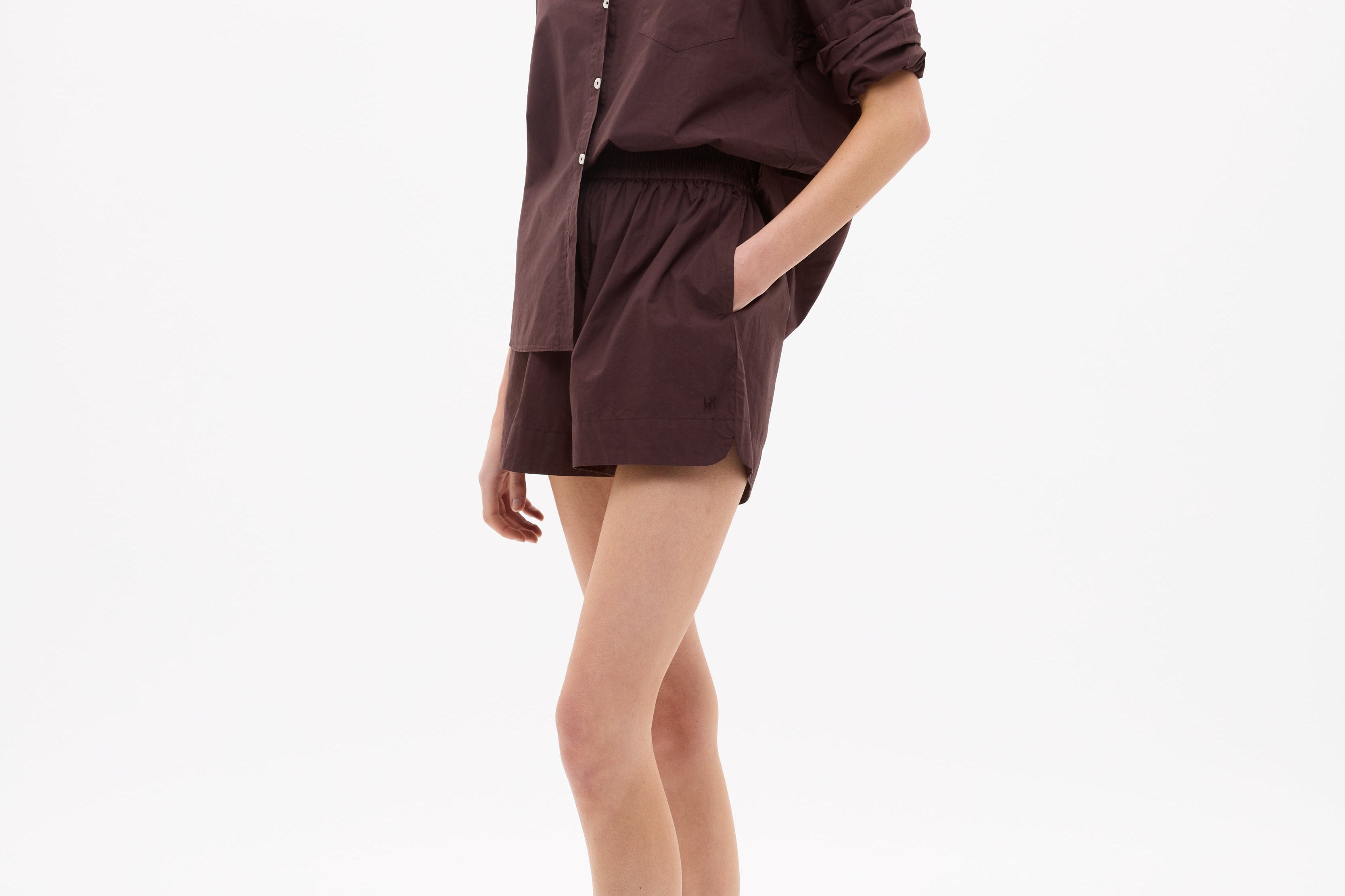 Chiara Cotton Shorts in chocolate color with elastic waistband and side pockets
