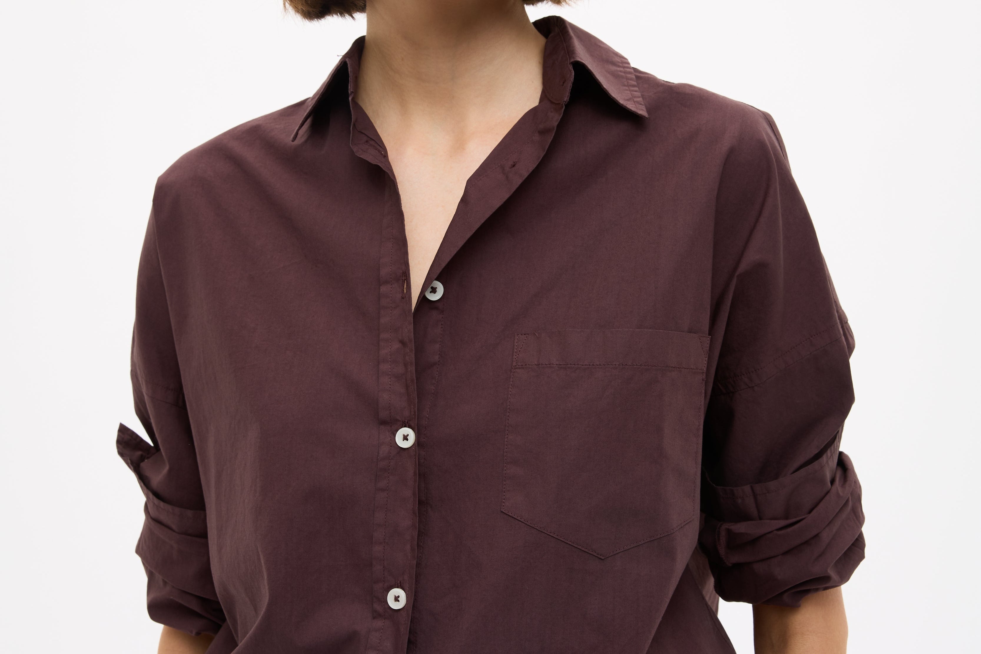 Chiara Cotton Shorts in chocolate brown with elastic waist and side pockets, relaxed fit, breathable cotton poplin