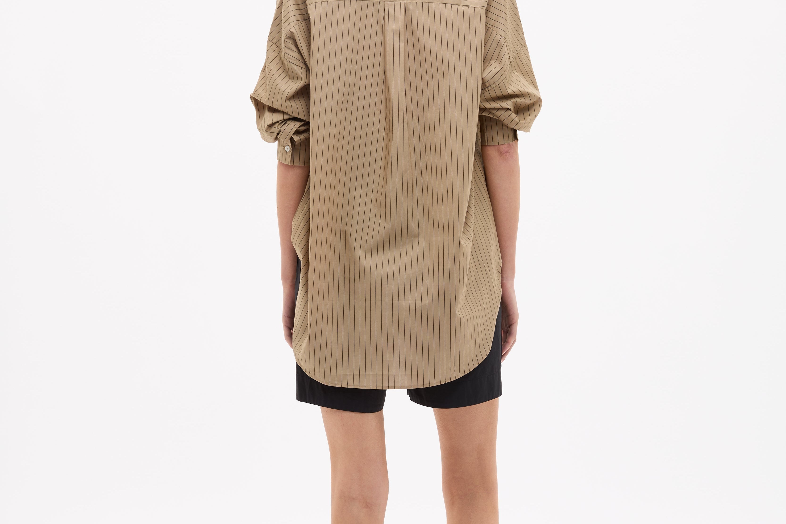 Black mid length cotton shorts with elastic waistband and side pockets